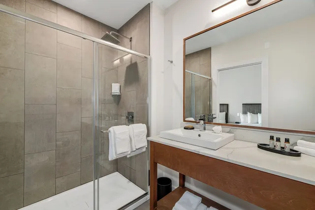 Standard, King Bed, Mountain Side، Lake Placid Inn Boutique Hotel 6/7