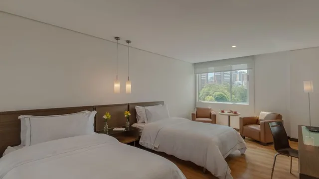 Plus, Twin Beds، Hotel Poblado Alejandria 1/7