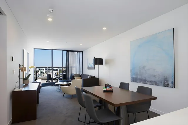 شقة بشرفة بغرفتي نوم، Silkari Suites Chatswood 1/1