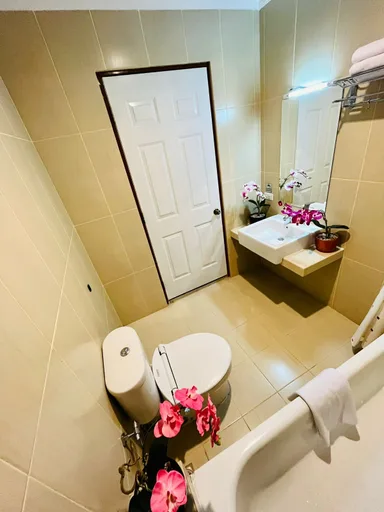 غرفة متصلة عائلية بسرير مزدوج أو سريرين منفصلين بغرفتي نوم، U Village Hotel And Villa 2/3