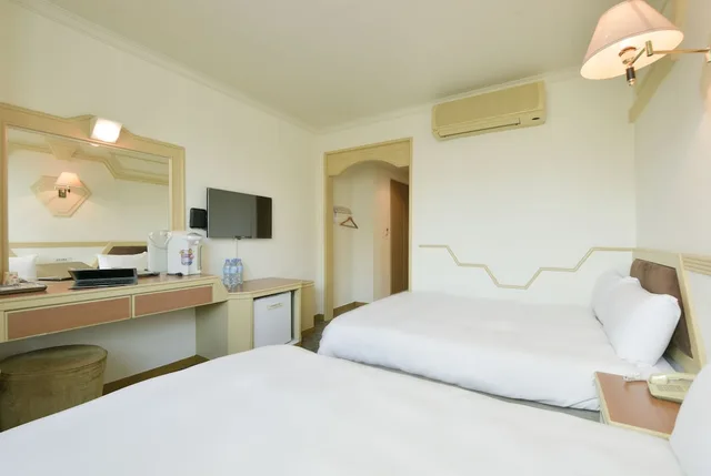 غرفة سوبيريور رباعية بسريرين مزدوجين، Raise Hotel Taichung 1/4