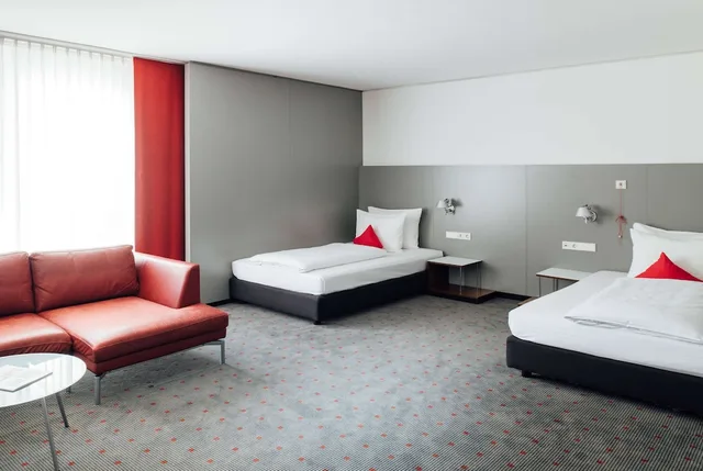 غرفة كومفورت بسريرين منفصلين لذوي الإعاقة، Vienna House Easy by Wyndham Stuttgart 2/4