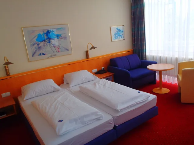 غرفة كومفورت بسرير كوين بشرفة، Carea Residenz Hotel Harzhohe 4/7