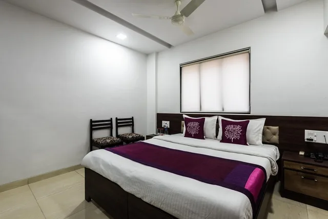 Semi Deluxe, Double Bed، Hotel Shelter Palace 6/10