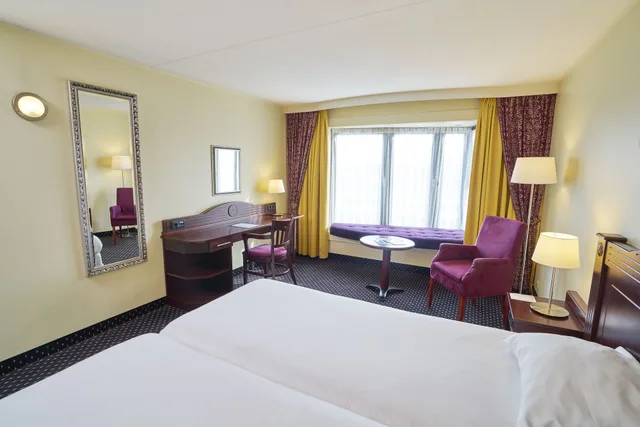 غرفة كومفورت بسريرين منفصلين، AMRATH GRAND HOTEL DE L EMPEREUR 2/10
