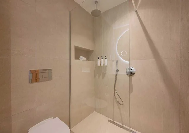 جناح جونيور بشرفة، Maritim Antonine Hotel and Spa Malta 8/9