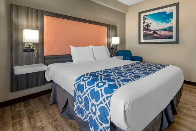 غرفة بسرير كينج، The Waves Hotel, an Ascend Collection Hotel 2/6