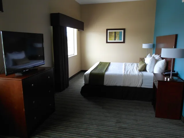 جناح بسرير كينج بمطبخ، Best Western Plus Patterson Park Inn 8/10