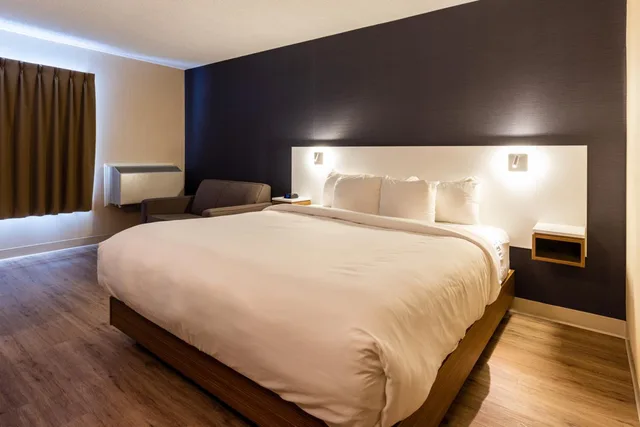 غرفة بسرير كينج لذوي الإعاقة، Comfort Inn Rouyn Noranda 1/5
