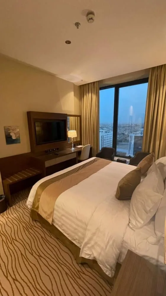 غرفة قياسية مفردة بسرير كينج، فندق ريو(Rio Hotel) 2/4