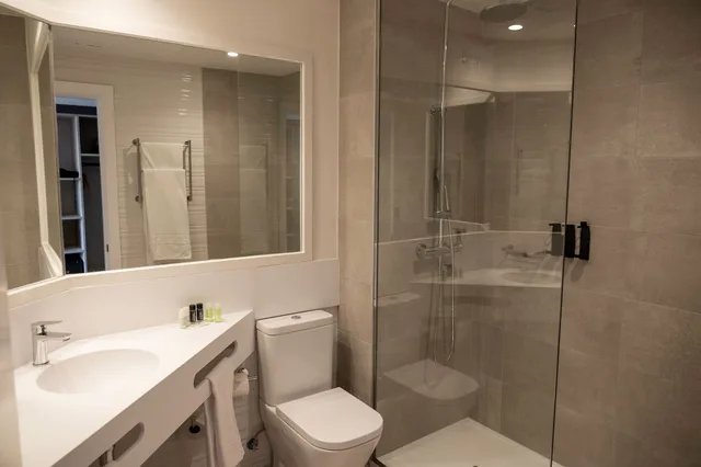 Room, Twin Beds, Pool View, Urh Sitges Playa Hotel 2/4