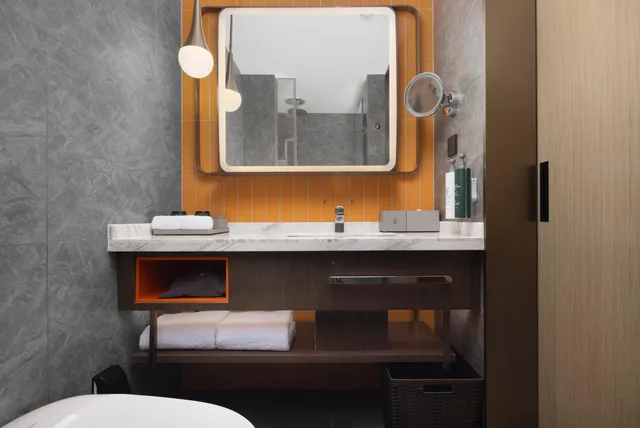 Flexible Deluxe Double Room, Home2 Suites by Hilton Guangzhou Baiyun Airport West 3/3