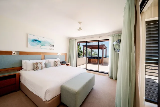 2 Bedrooms, Superior, Penthouse, 2 King Beds, Ocean View, Pinnacles Resort Amp Spa 2/2