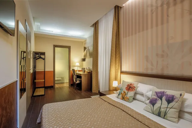 Standard, Double or Twin Bed, Balcony, corso grand suite 4/7