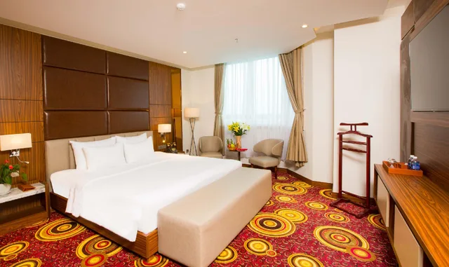 Presidential, Van Phat Riverside Hotel 1/3