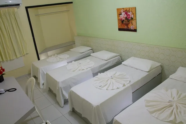 غرفة عائلية رباعية بسرير مزدوج وسريرين منفصلين، JR Hotel 8/10