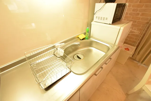 غرفة بسرير مزدوج مع أريكة، Yokoduna Hostel 5/6