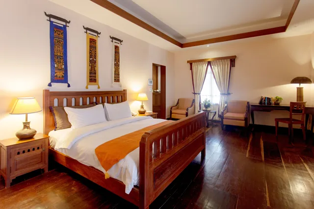غرفة سوبيريور بسرير كينج بإطلالة على الحديقة، Royal Angkor Resort & Spa 1/10