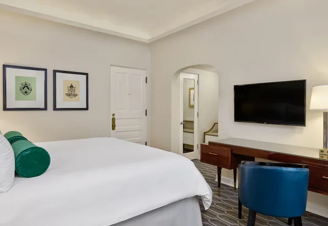 غرفة كلاسيكية سوبيريور بسرير كوين، The Oxford Hotel 6/9