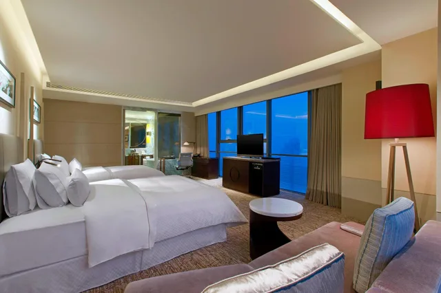 غرفة بسريرين مزدوجين بإطلالة على النهر، The Westin Ningbo 9/10