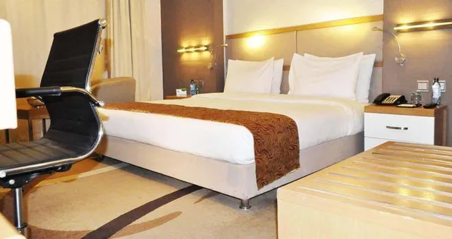 غرفة مفردة بسرير فردي، PrideInn Azure Hotel Nairobi Westlands 1/1