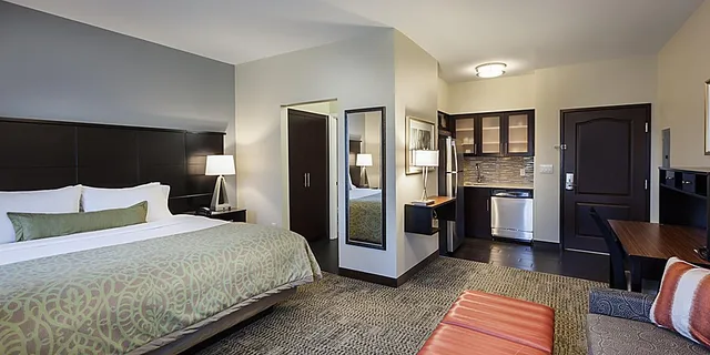 جناح بسرير كينج، Staybridge Suites Houston Iah - Beltway 8 1/1
