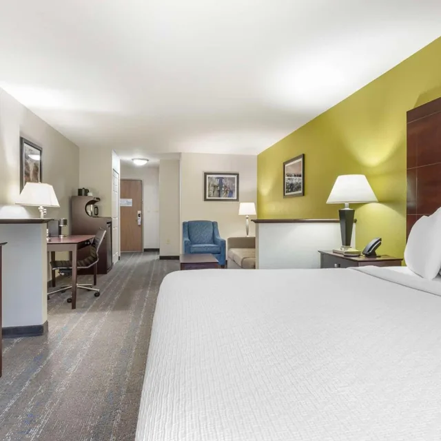 جناح بسرير كينج لذوي الإعاقة، Best Western Plus Mansfield Inn & Suites 2/3