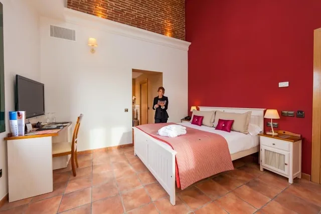 جناح حصري بسرير كينج وسرير كوين، Hotel Can Galvany 4/7
