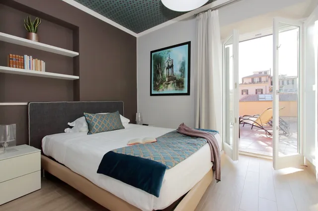 3 Bedrooms, Deluxe, Apartment, 1 Single and 2 Double Beds, Sofa, Terrace، Piazzetta Margutta - My Extra Home 3/6
