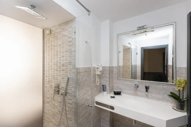 Room, Quadruple, Bathtub, Hotel Castellino Roma 8/10