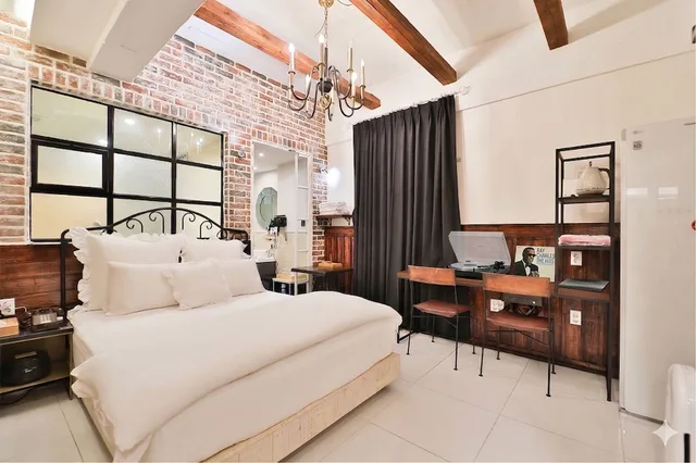 Suite, Double Bed, February Hotel Hwanggeum 1/10