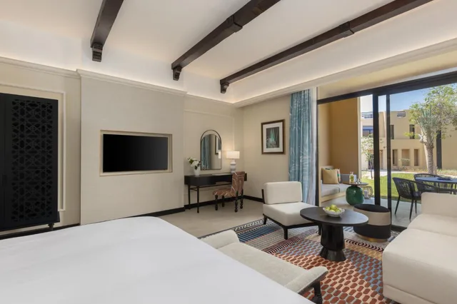 جناح سيغنتشر بإطلالة على الحديقة بغرفة نوم واحدة بمسبح خاص، Sofitel Ras Al Khaimah Al Hamra Beach Resort 4/9