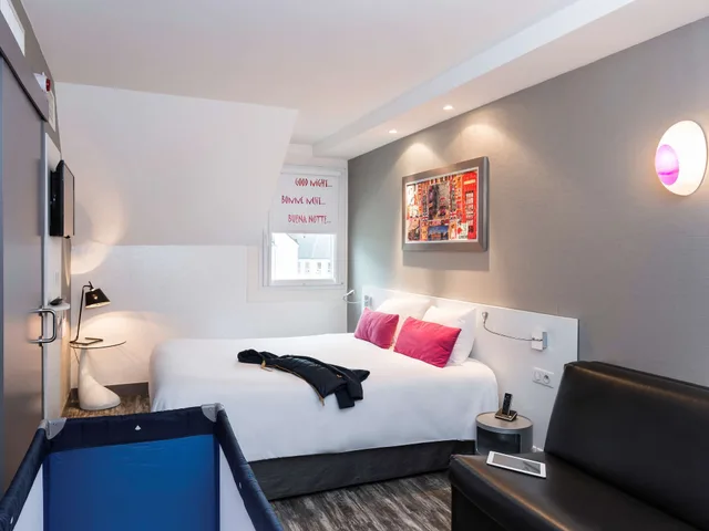 جناح بسرير مزدوج وسريرين منفصلين، ibis Styles Blois Centre Gare 2/5