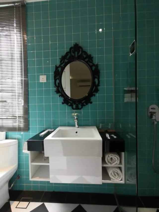 Deluxe, Queen Bed, No Window، Havona Boutique Hotel at Mount Austin 3/4