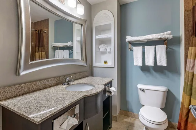غرفة بسريرين كوين، Best Western Plus Bradenton Gateway Hotel 2/2