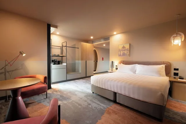 غرفة قياسية بسرير كينج لذوي الإعاقة، Mercure Melbourne La Trobe Street 3/9