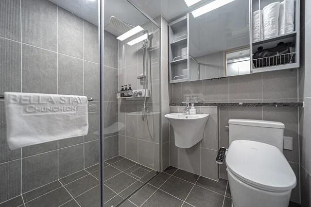 Superior, Twin Beds, 1 Double and 1 Single Bed, Bella Stay Hotel Chuncheon 8/10