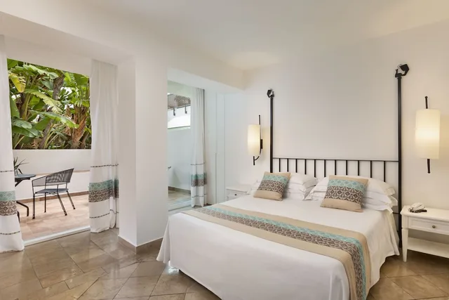 غرفة كلاسيكية بسرير مزدوج، El Faro Hotel 1/6