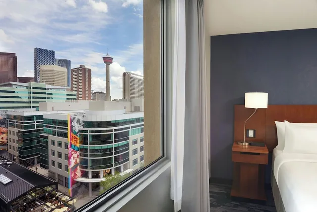 غرفة بسرير كينج، Fairfield Inn Suites Calgary Downtown 4/10