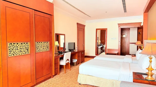 Deluxe, Twin Beds, Sunday Hotel Al Barsha Dubai Mall of the Emirates Formerly Grand Excelsior Al Barsha 3/10