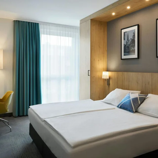 Standard, King Bed, Street View، Four Points Flex by Sheraton Bochum 1/5
