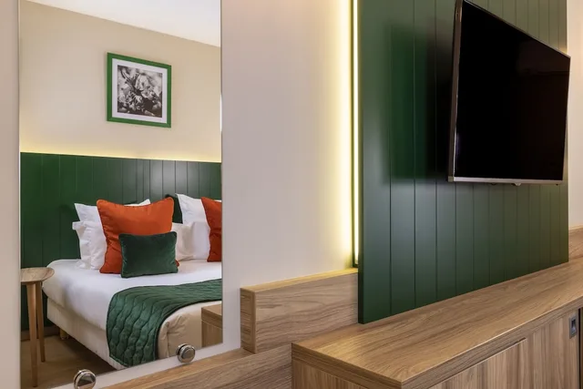 غرفة كومفورت بسرير كوين بإطلالة على المتنزه، Hotel - Residence Lou Paradou 1/4