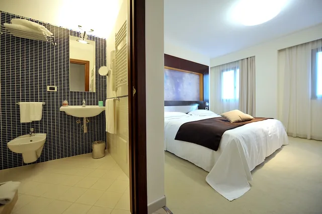 غرفة قياسية مفردة، Mercure Olbia Hotel e Spa 3/3
