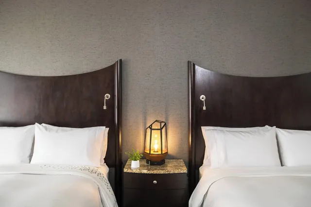 غرفة رباعية لذوي الإعاقة، Renaissance Raleigh North Hills Hotel 3/5