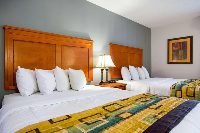 غرفة رباعية بسريرين كوين، Quality Inn & Suites Chattanooga West near Lookout Mountain 4/7