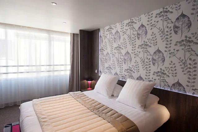 غرفة سوبيريور بسرير كوين بإطلالة على المدينة، Best Western Premier Patio Des Artistes 1/10