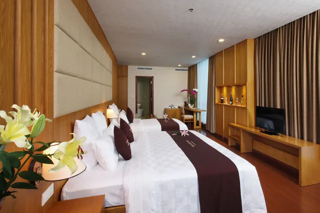 جناح عائلي بسرير مزدوج وسرير فردي بإطلالة على المدينة، Edenstar Saigon Hotel 5/9
