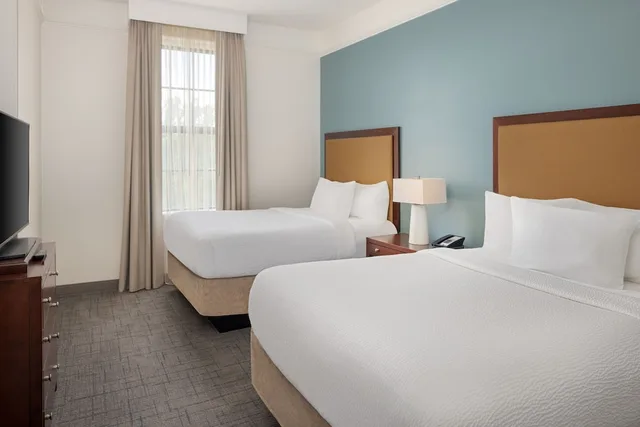 جناح بسريرين مزدوجين بغرفتي نوم لذوي الإعاقة، Residence Inn by Marriott Savannah Downtown/Historic District 1/3