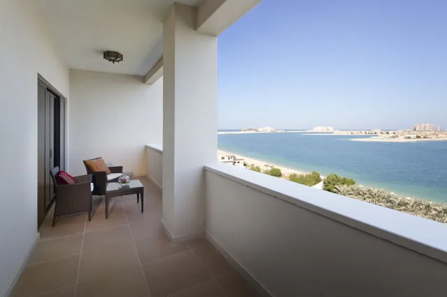 غرفة غراند ديلوكس بشرفة بغرفتي نوم، Jumeirah Zabeel Saray Dubai 1/5