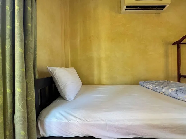 غرفة ديلوكس ثلاثية بسرير مزدوج وسرير فردي، Baanbali Beach Resort 4/8